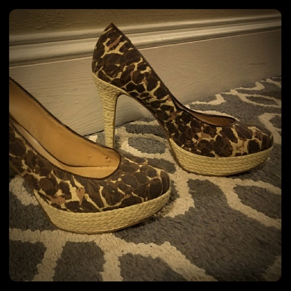 Platform leopard heels - Picture 1 of 2